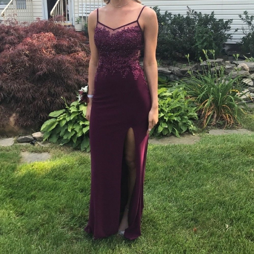 Beautiful maroon prom dress